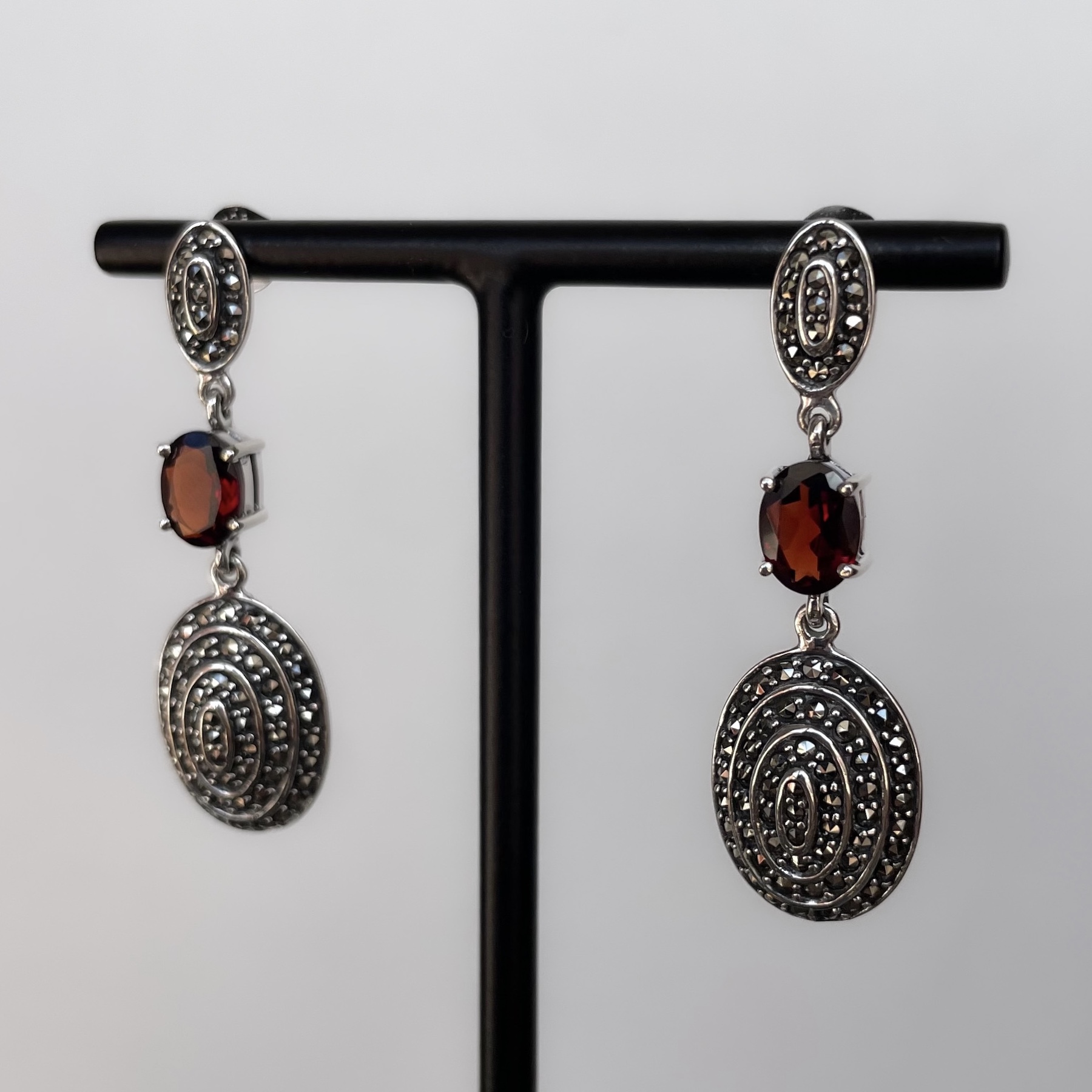 boucles-d-oreilles-marcassites-grenat