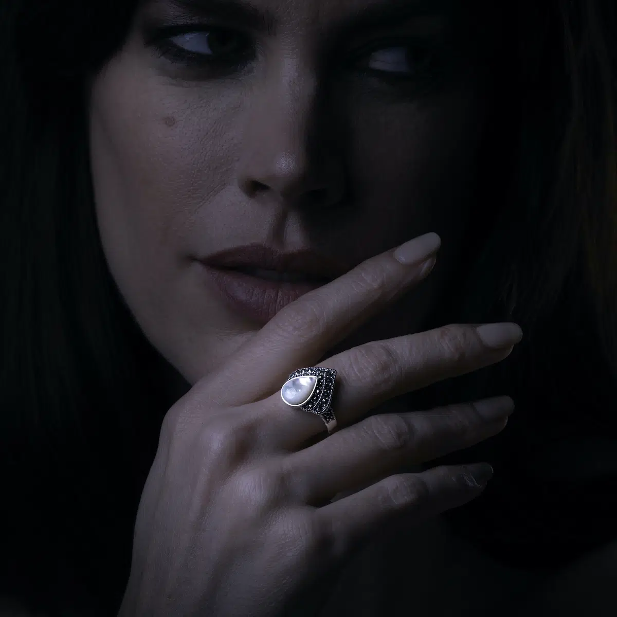 bague-nacre-marcassites