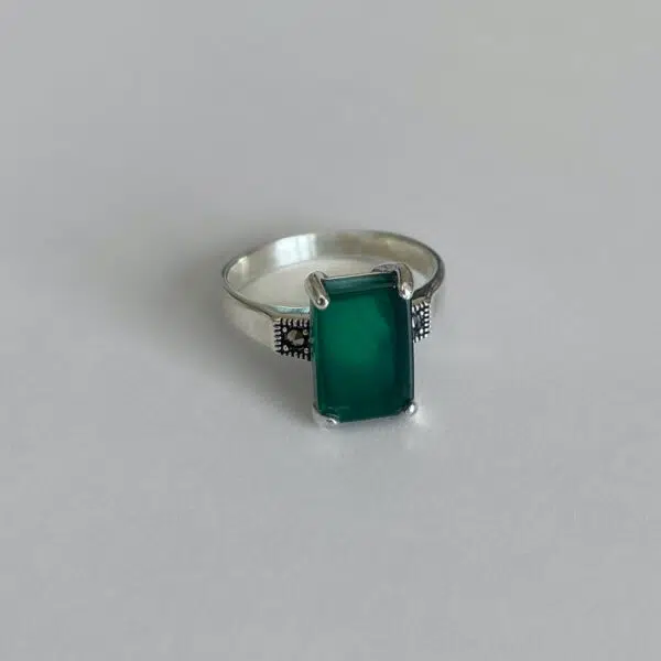 ring-agate-natural-stone