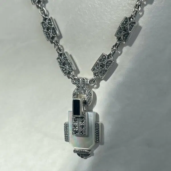 collier-argent-vintage