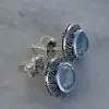 puces d'oreille art déco avec pierres