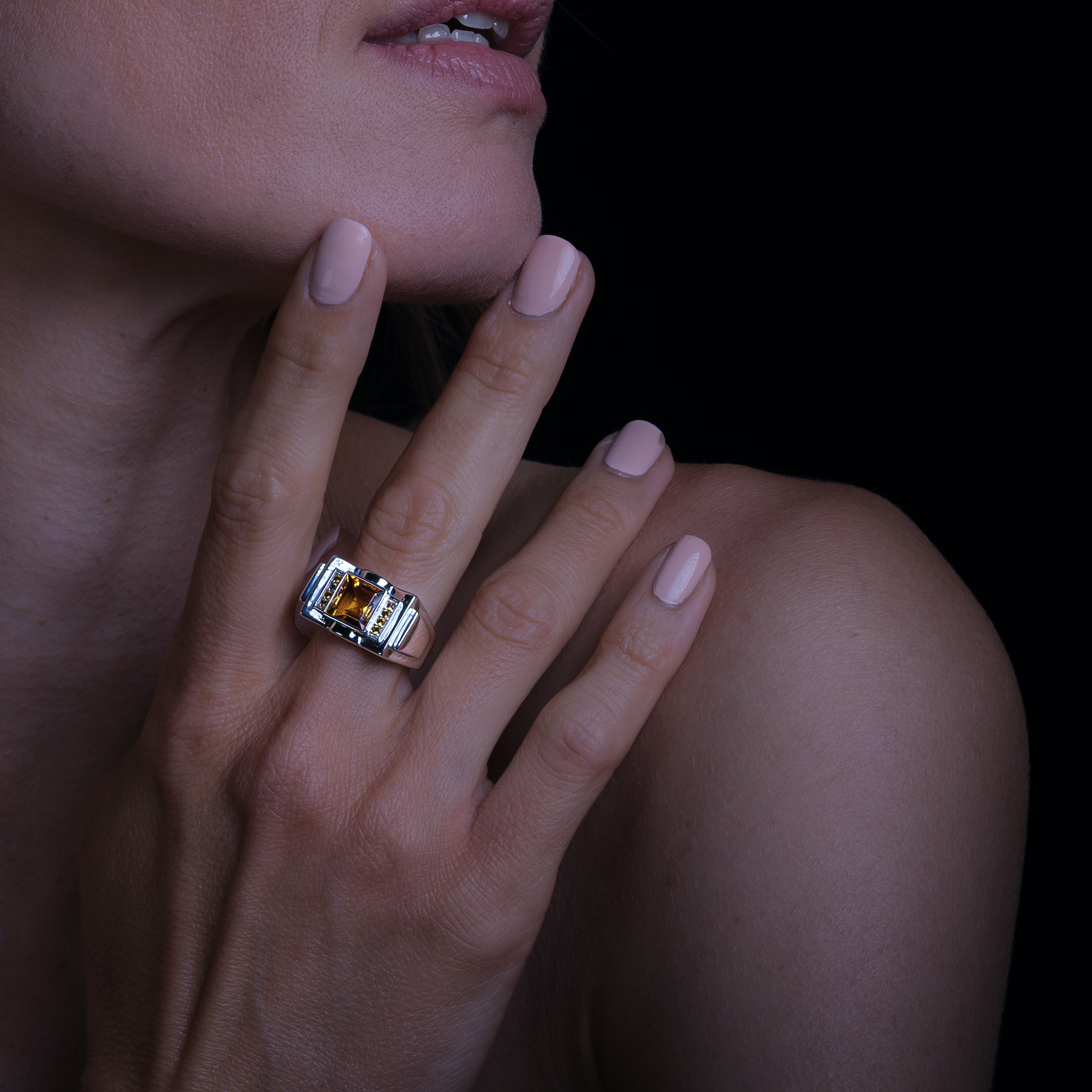 tank-chest ring