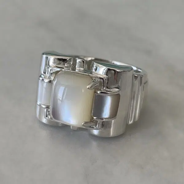 mother-of-pearl-tank-ring