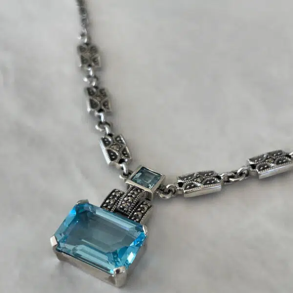 necklace-art-deco-precious-stone