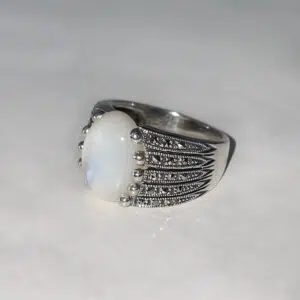 bague-art-deco-pierre-blanche