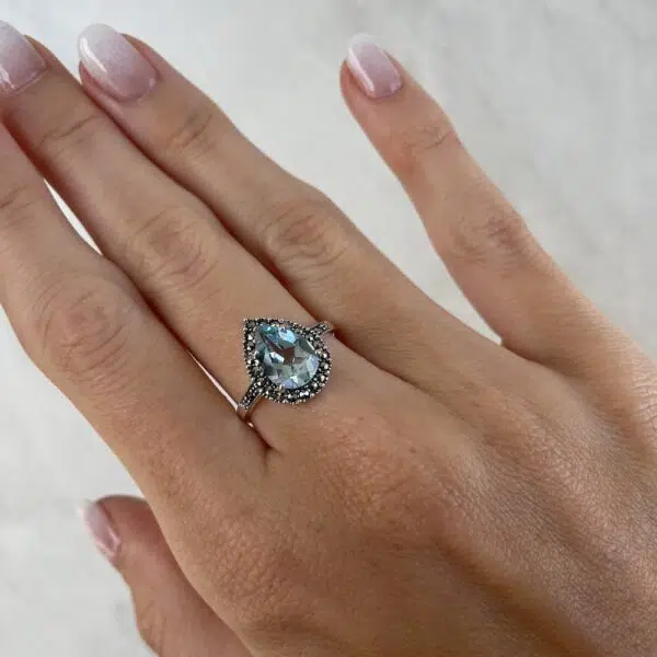 bague-topaze-bleue-marcassite