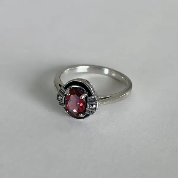 ring-art-deco-grenat-profond