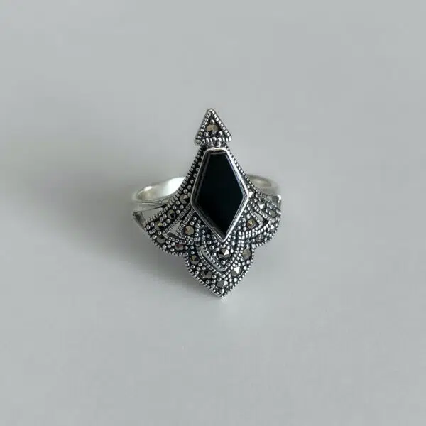 jewelry-onyx-black