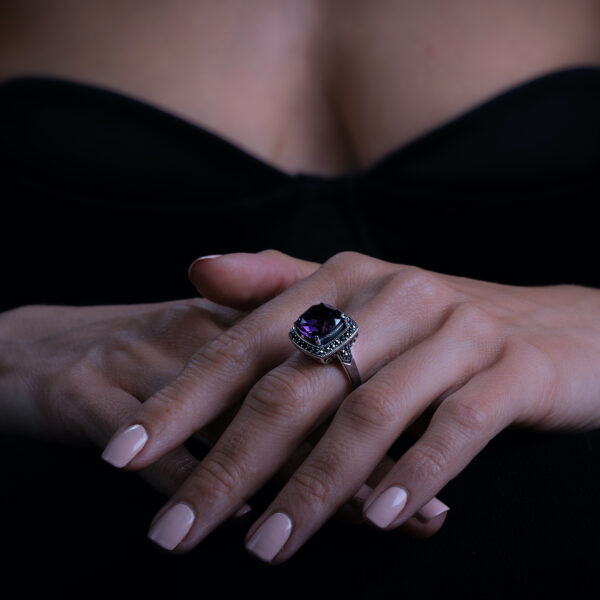 bague-amethyste-naturelle-marcassite