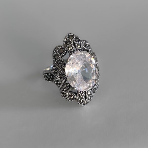 bague-art-deco-pierre-blanche